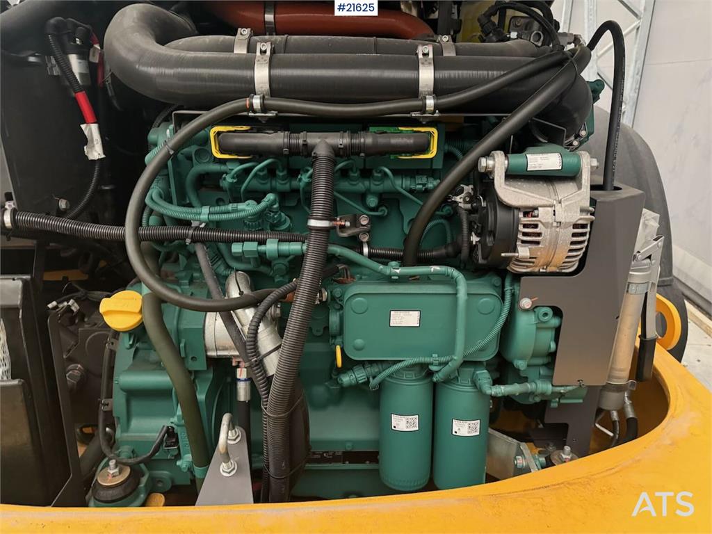 Volvo L45H Wheel Loader w/ lots of equipment! only 103 h