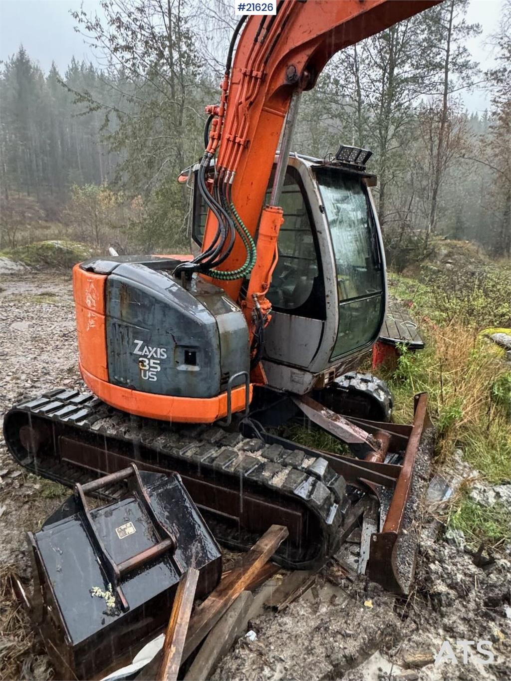 Hitachi ZX85 US Crawler Excavator w/ 2 Buckets WATCH VIDEO