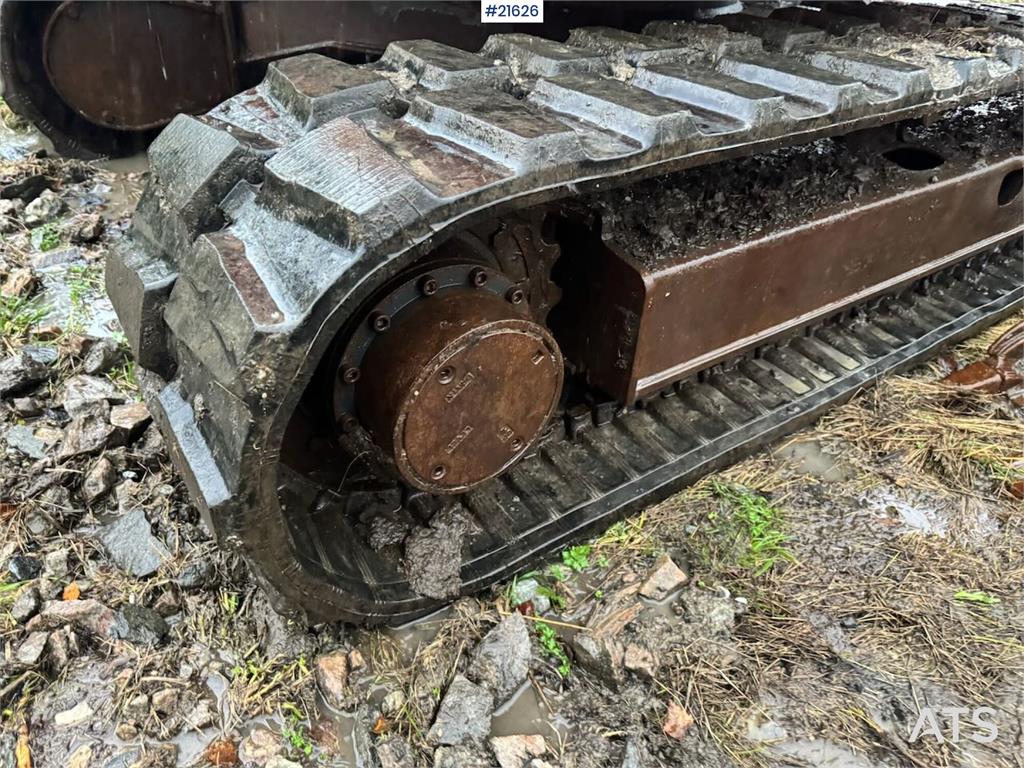 Hitachi ZX85 US Crawler Excavator w/ 2 Buckets WATCH VIDEO