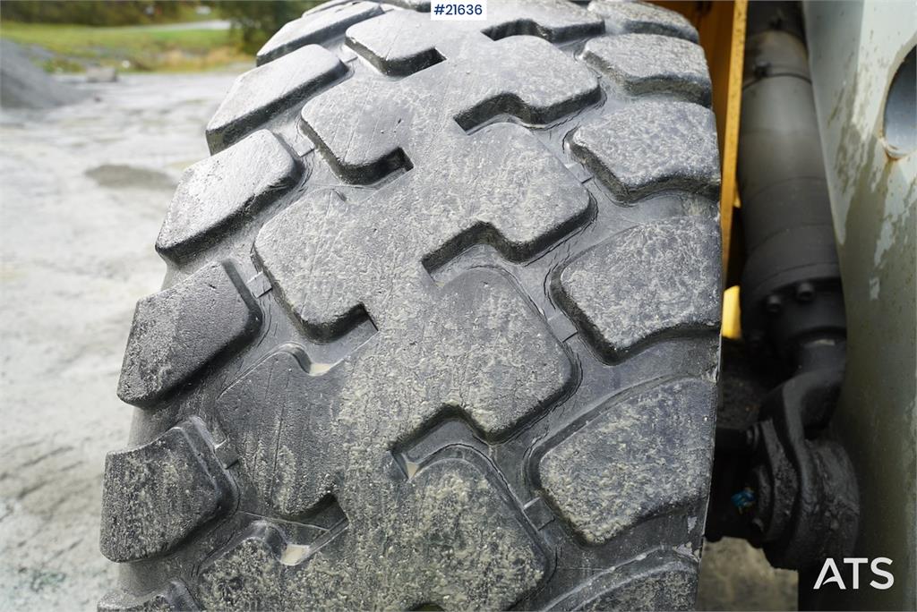 Volvo L120C wheel loader with 3rd function
