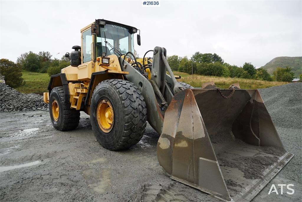 Volvo L120C wheel loader with 3rd function