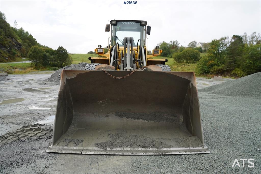 Volvo L120C wheel loader with 3rd function