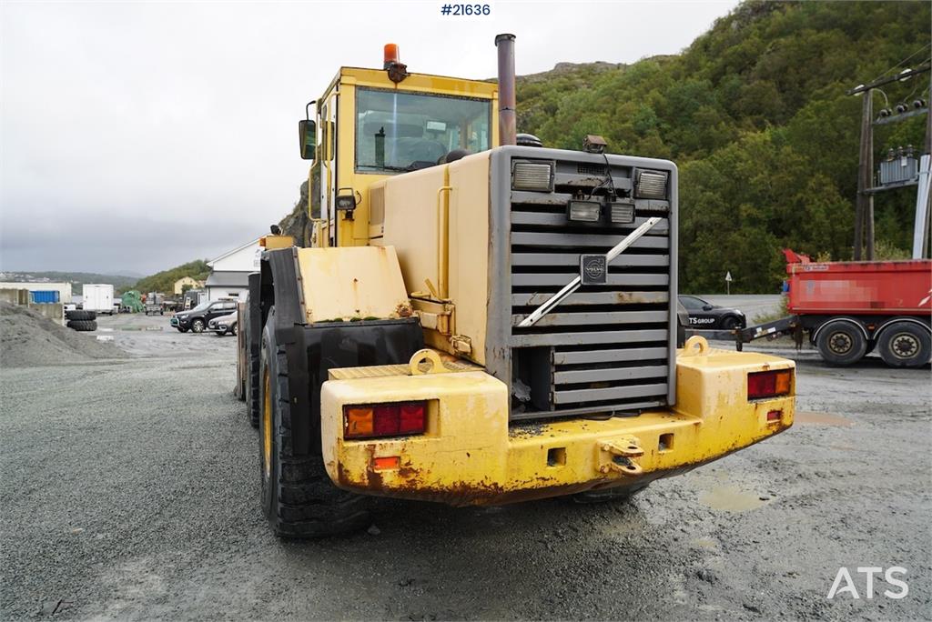 Volvo L120C wheel loader with 3rd function