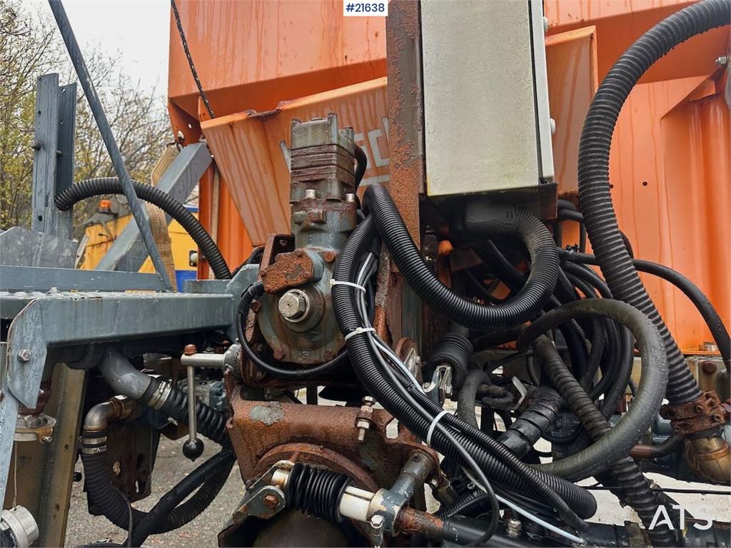 Boschung IMSSF spreader