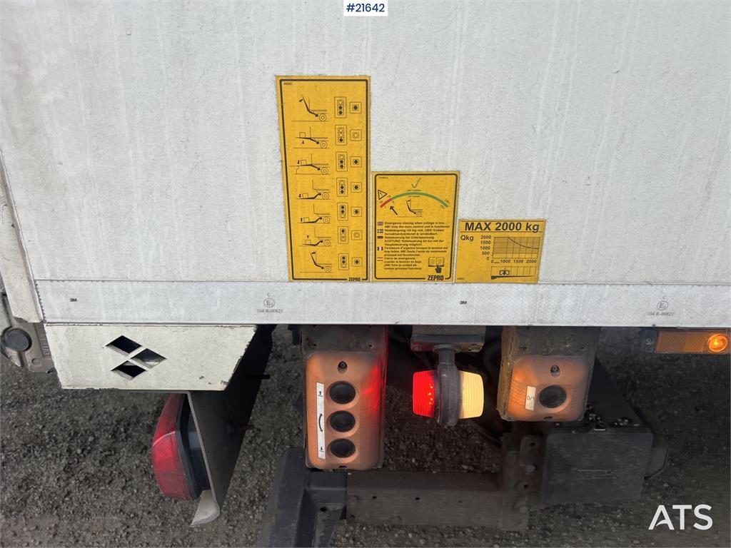 Mercedes-Benz Actros 6x2 box truck with/refrigeration/freezer un