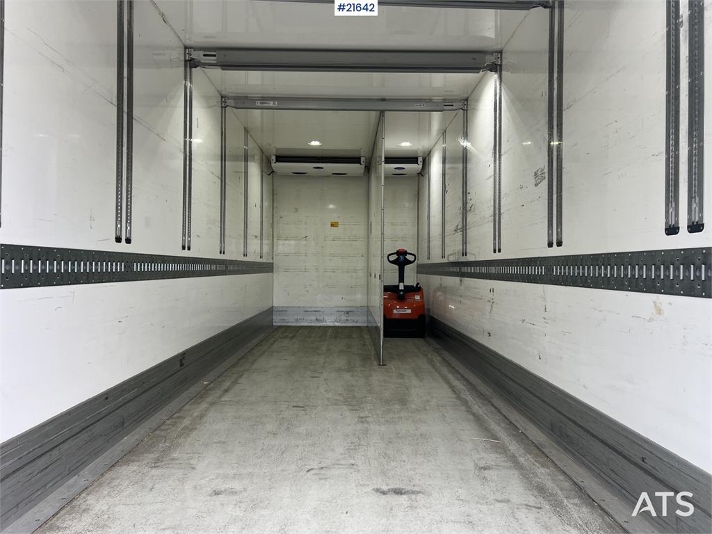 Mercedes-Benz Actros 6x2 box truck with/refrigeration/freezer un