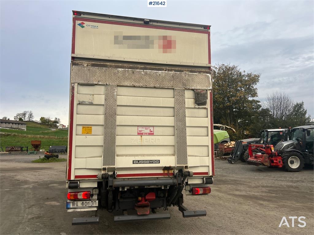 Mercedes-Benz Actros 6x2 box truck with/refrigeration/freezer un