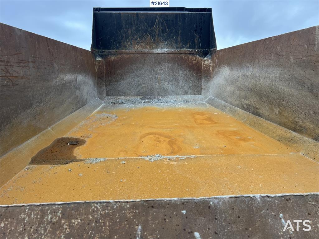 Scania R560 6x4 Tipper Truck