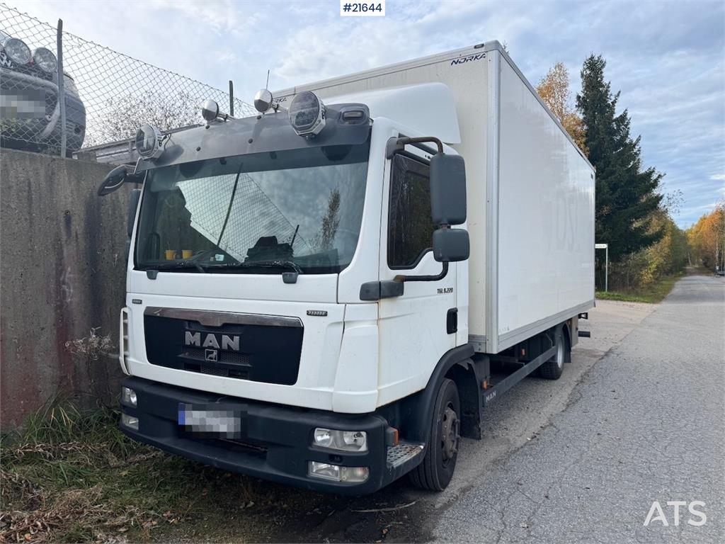 MAN TGL 8.220 4x2 Box Truck.