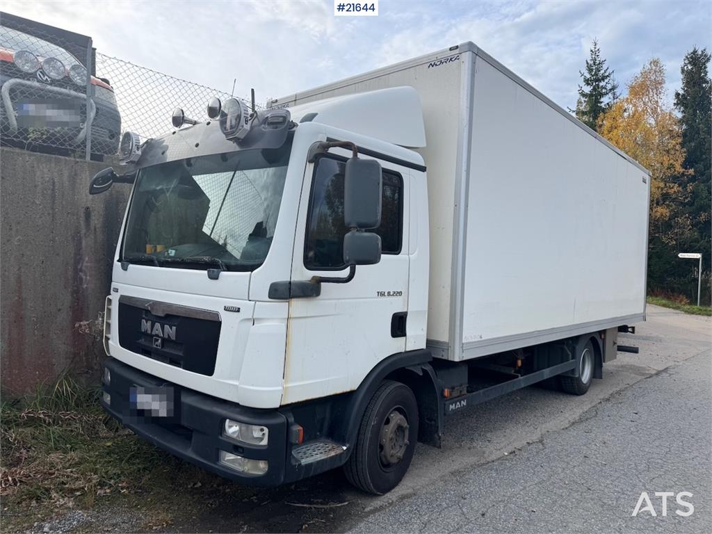 MAN TGL 8.220 4x2 Box Truck.