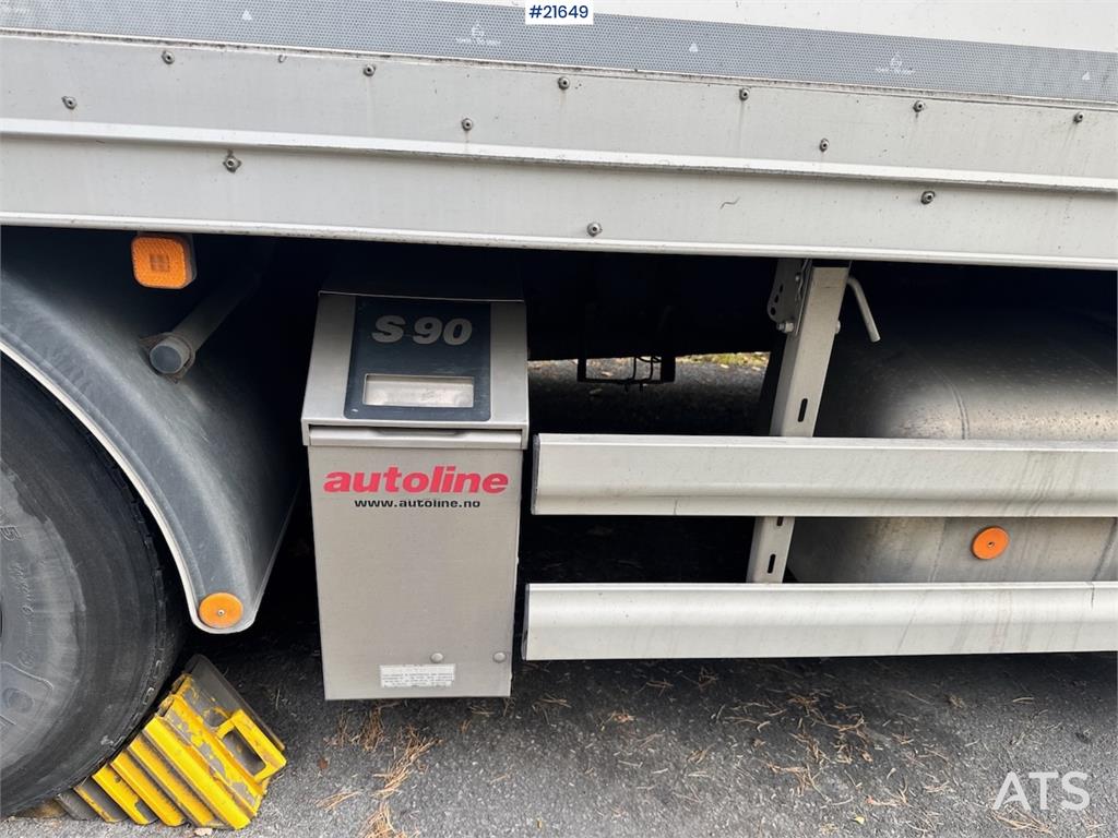 MAN TGS 35.480 8x2 Box truck w/ Full side opening.