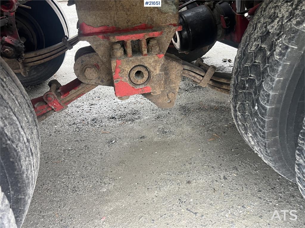 Damm 3 axle machine trailer w/ hydraulic driving bridge