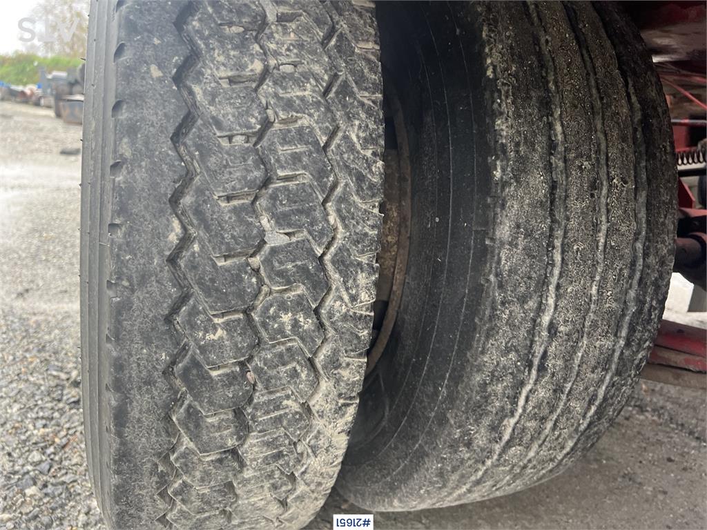 Damm 3 axle machine trailer w/ hydraulic driving bridge