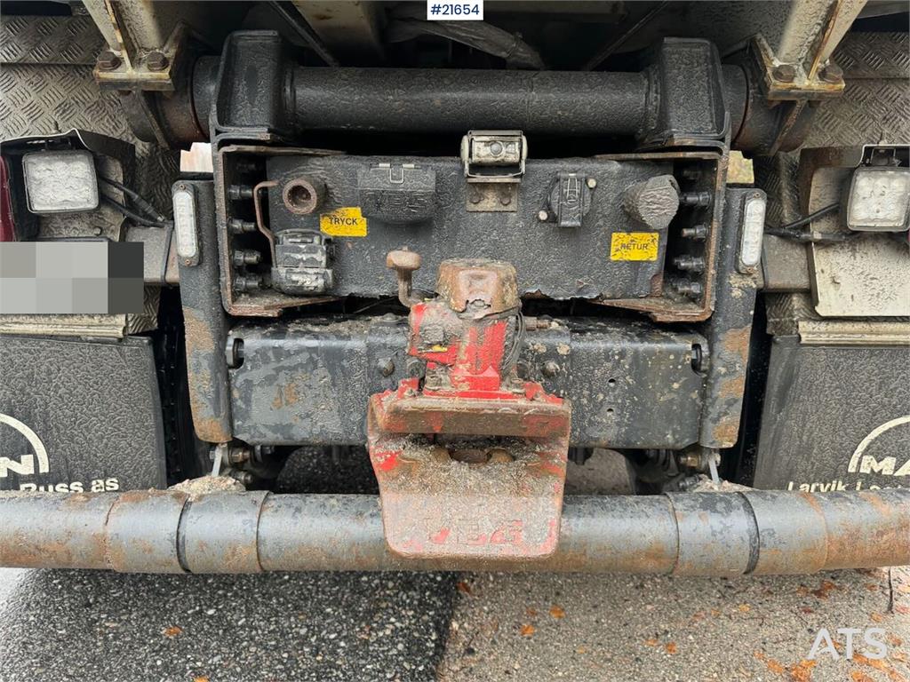 MAN TGX 26.580 6x4 – Tipper truck with snowplow setup