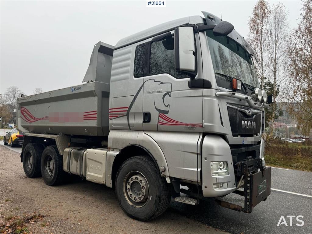 MAN TGX 26.580 6x4 – Tipper truck with snowplow setup