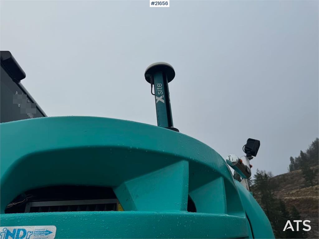 Kobelco SK230SRLC-5 Tracked Excavator w/ Tilt, Bucket and