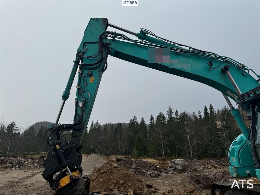 Kobelco SK230SRLC-5 Tracked Excavator w/ Tilt, Bucket and