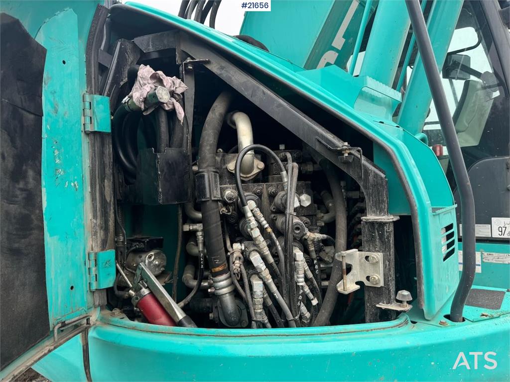 Kobelco SK230SRLC-5 Tracked Excavator w/ Tilt, Bucket and