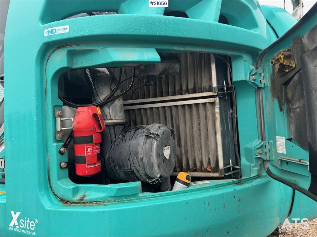 Kobelco SK230SRLC-5 Tracked Excavator w/ Tilt, Bucket and