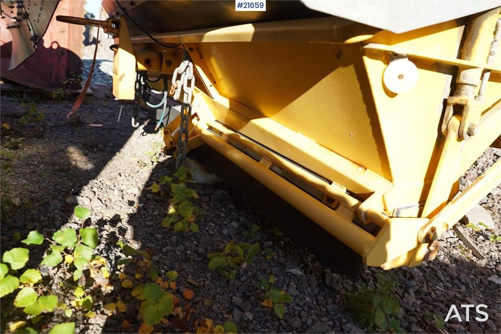 Falköping sand spreader for truck type LB1000