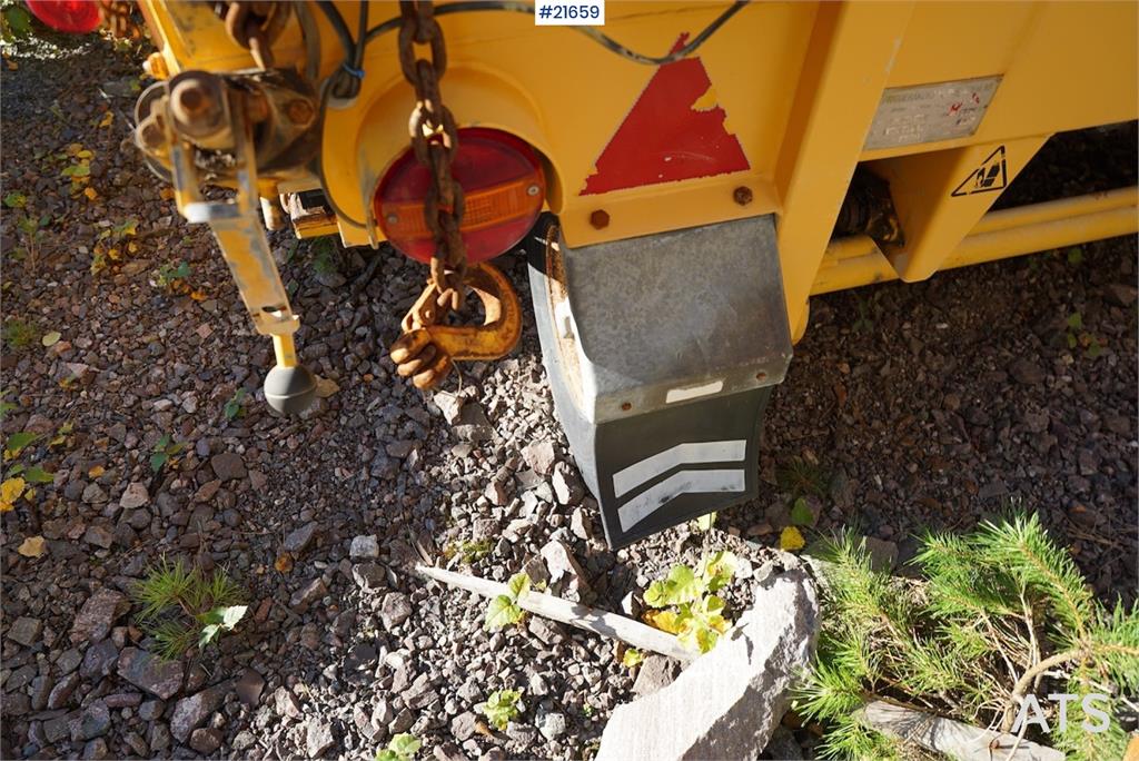 Falköping sand spreader for truck type LB1000