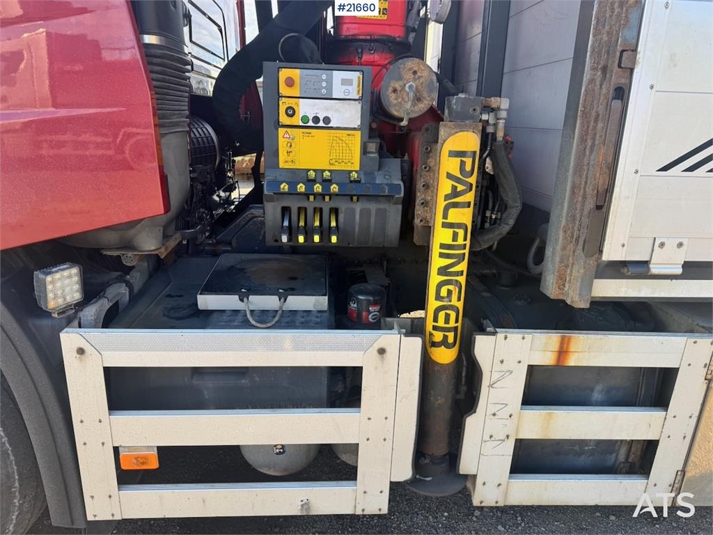 Renault T380 6x2 Crane truck w/ 19 t/m Palfinger.