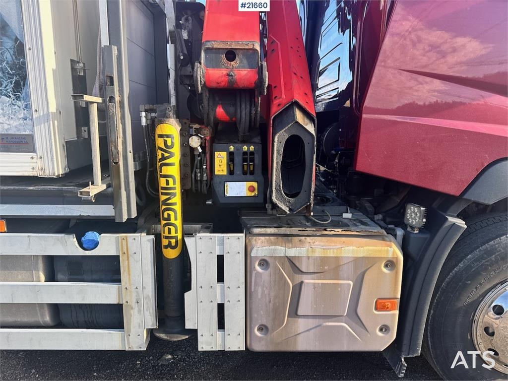 Renault T380 6x2 Crane truck w/ 19 t/m Palfinger.