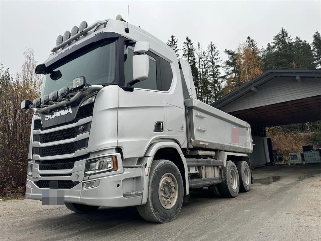 Scania R580 6x4 Tipper Truck with Snow Plow Setup