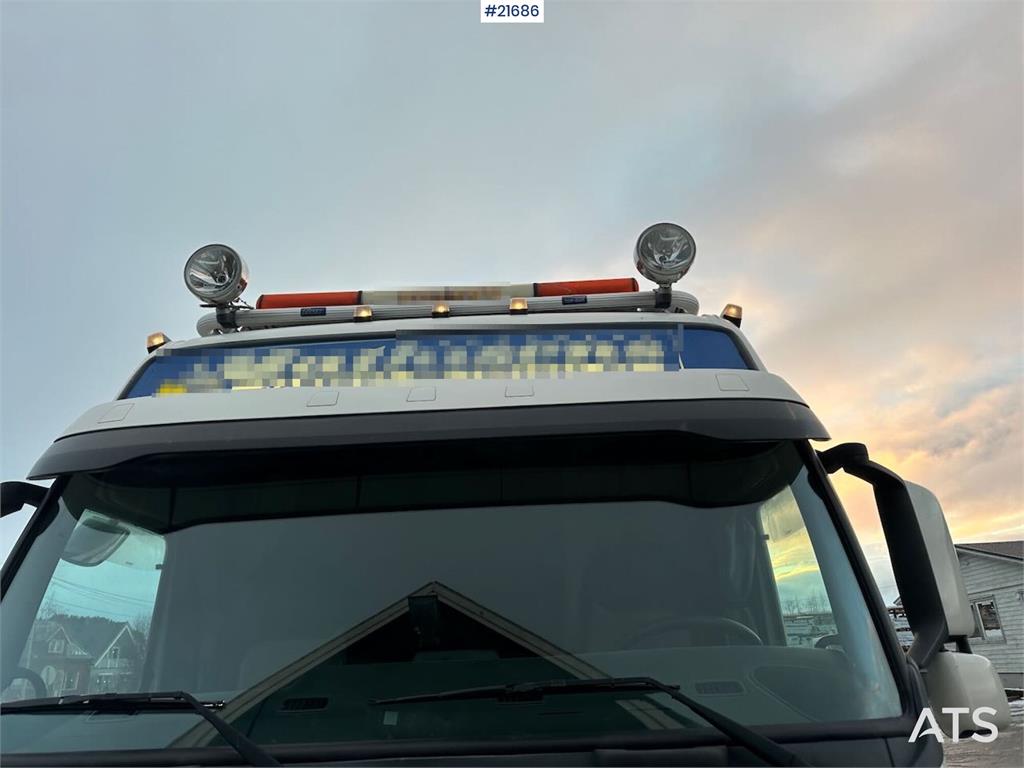 Volvo FM12 Globetrotter 6x4 crane truck w/ rear mounted