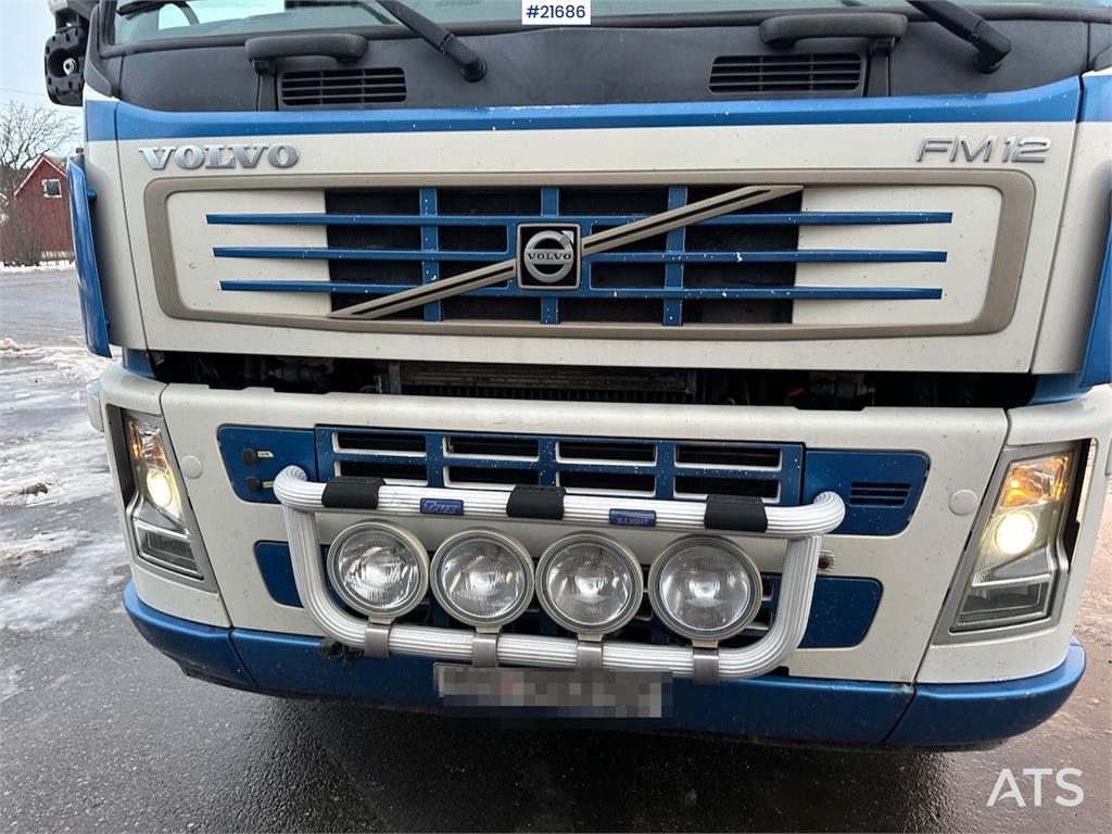 Volvo FM12 Globetrotter 6x4 crane truck w/ rear mounted