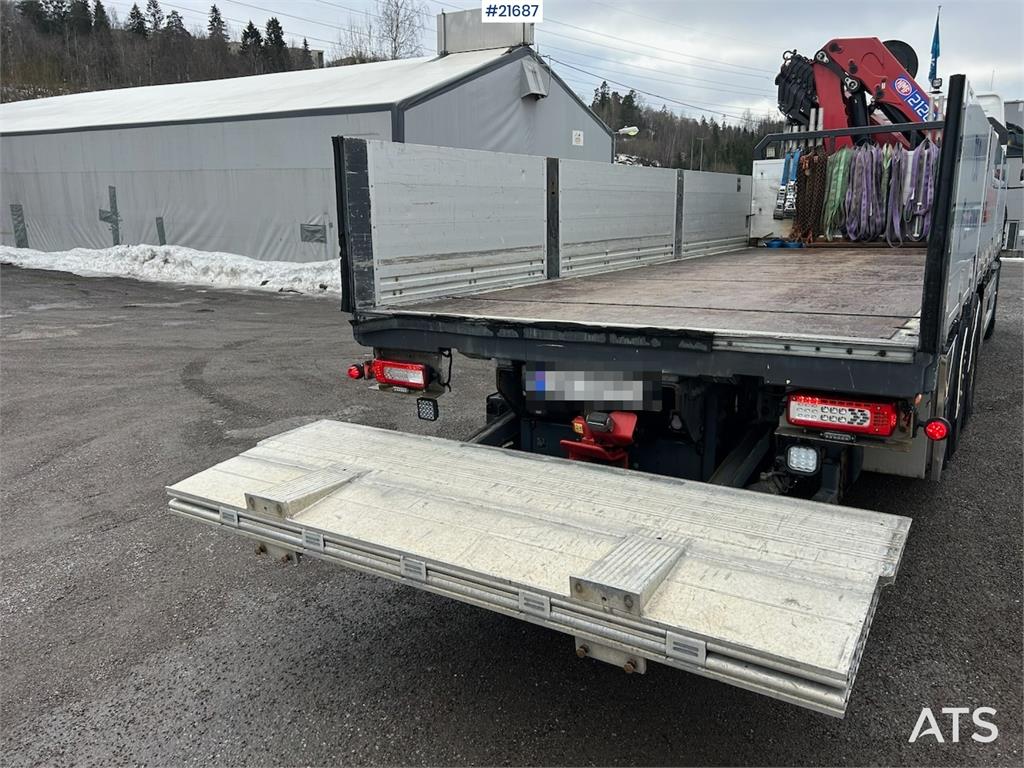 Volvo FM450 Crane Truck w/ 21 t/m HMF crane and Lift. 19