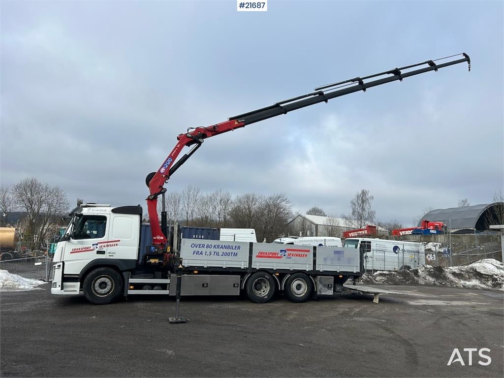 Volvo FM450 Crane Truck w/ 21 t/m HMF crane and Lift. 19