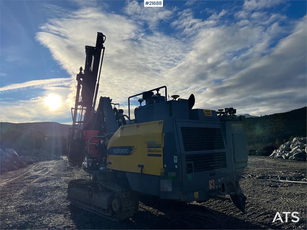 Atlas Copco T35R-01 Drilling rig w/ cop 2540 hammer, grinder a