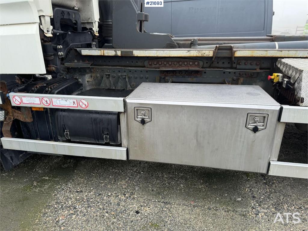 DAF XF530 6x2 Hook truck w/ VDL Hook WATCH VIDEO