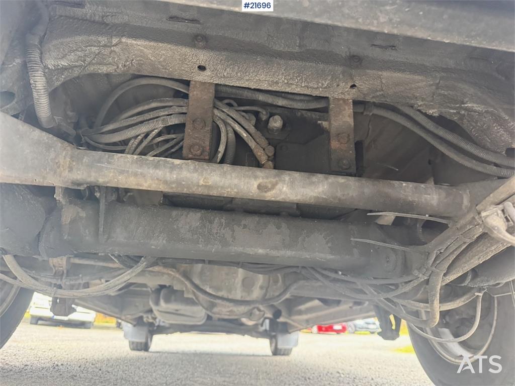 Mercedes-Benz Sprinter 316 w/ Lift