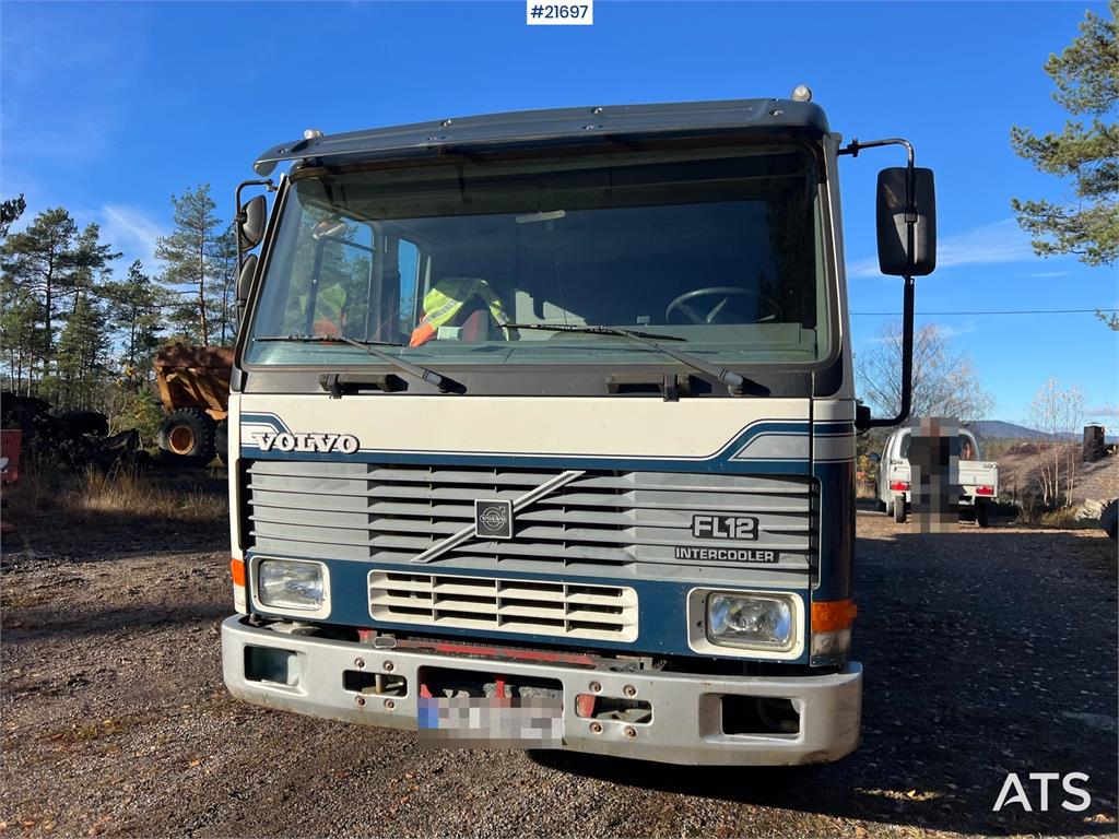 Volvo FH12 6x2 Tipper