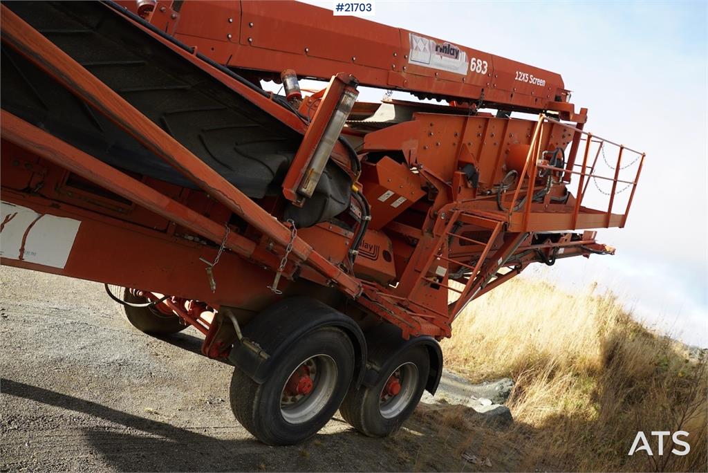 Finlay 683 2 cover sorting plant w/only 5900 hours on SEM