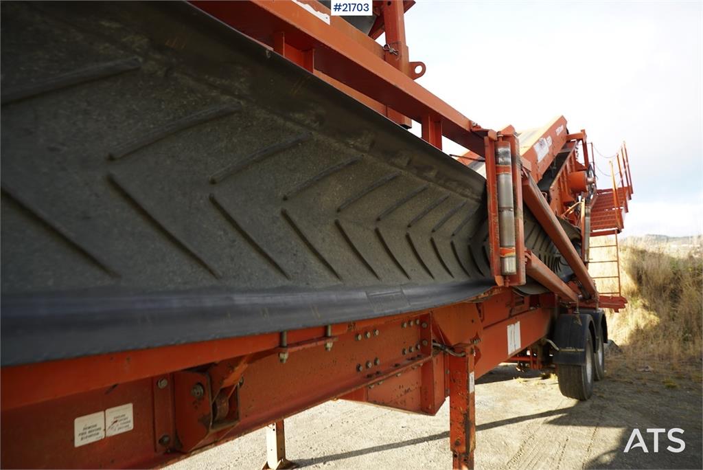 Finlay 683 2 cover sorting plant w/only 5900 hours on SEM