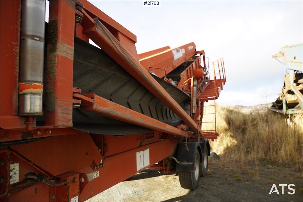 Finlay 683 2 cover sorting plant w/only 5900 hours on SEM