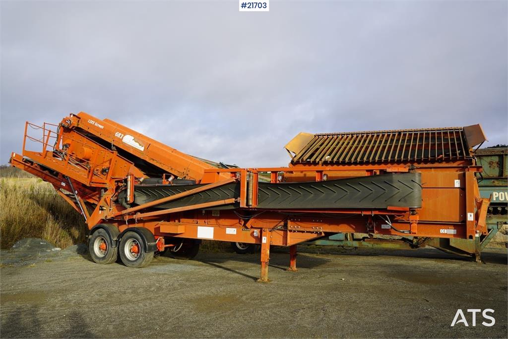 Finlay 683 2 cover sorting plant w/only 5900 hours on SEM