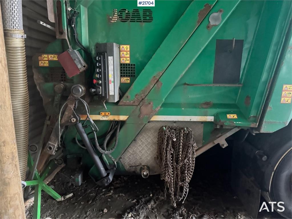 Volvo FM410 2-Chamber Refuse Truck.