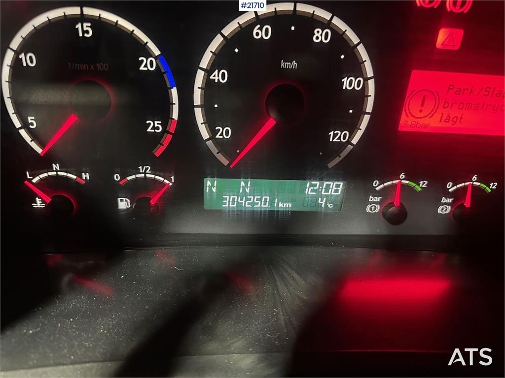 Scania R560 brøyterigget krokbil m / 20 T krok og kasse.