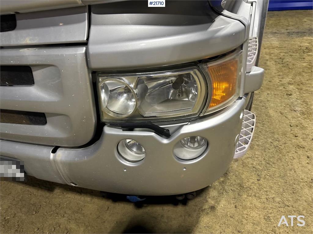 Scania R560 brøyterigget krokbil m / 20 T krok og kasse.