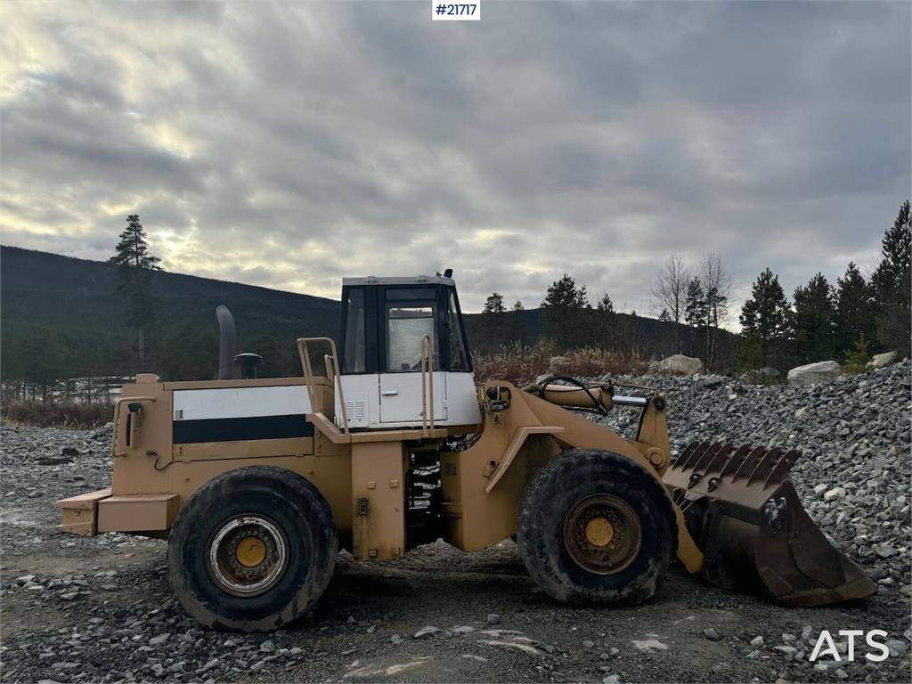 TCM 870 Wheel Loader w/ Bucket