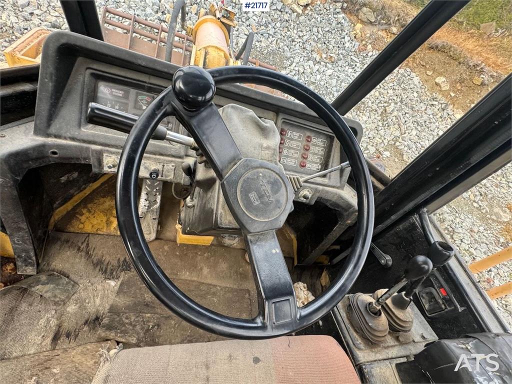 TCM 870 Wheel Loader w/ Bucket