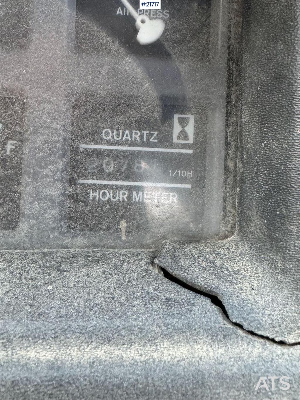 TCM 870 Wheel Loader w/ Bucket