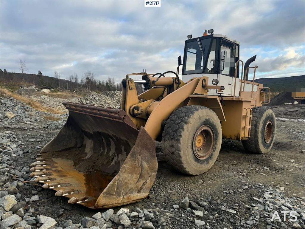 TCM 870 Wheel Loader w/ Bucket