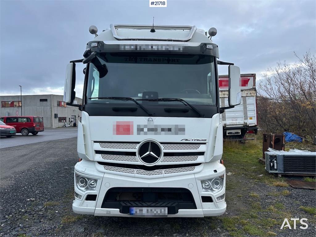 Mercedes-Benz Actros 1835 box truck w/ Full side opening, genera