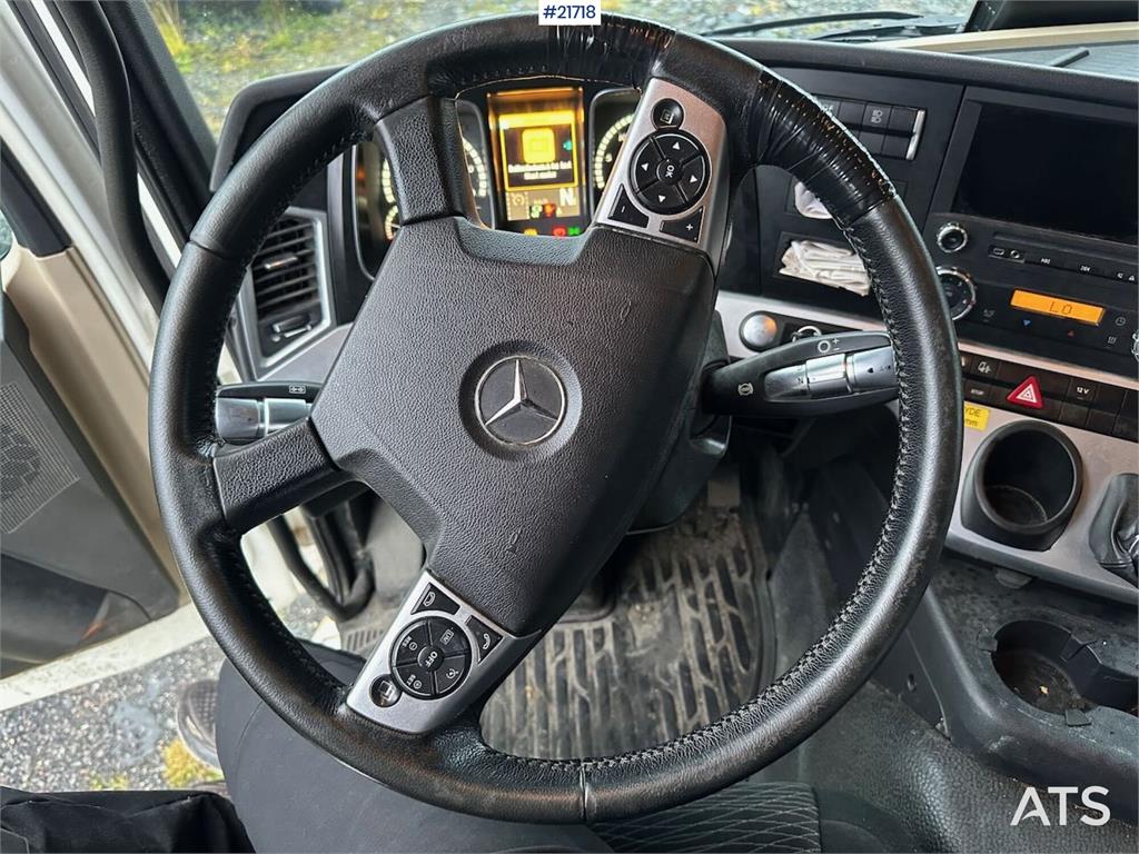 Mercedes-Benz Actros 1835 box truck w/ Full side opening, genera