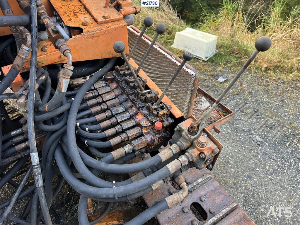 Tamrock DHA400 Drilling rig w/ CPR 438L hammer